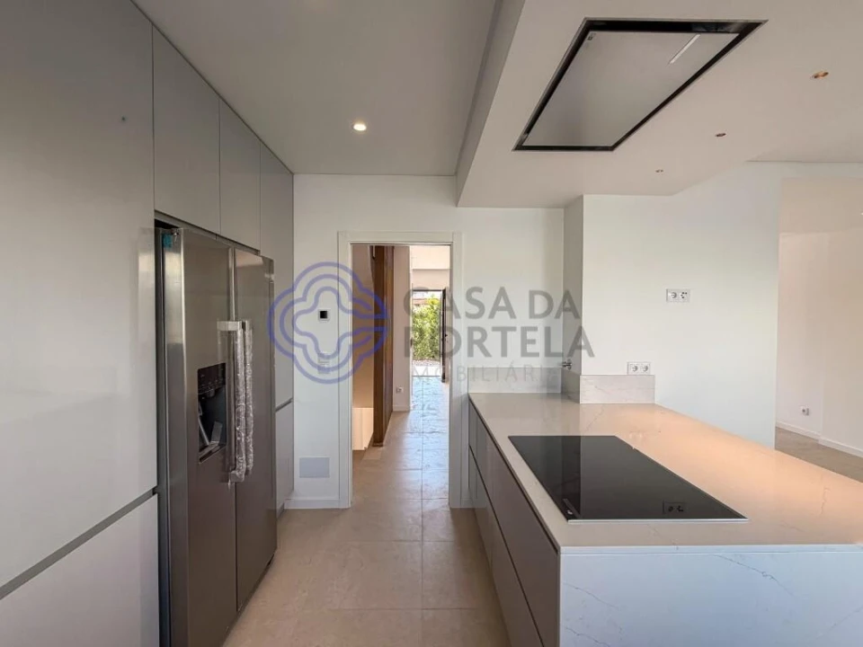 Moradia T3 para Venda em Montenegro Foto 10