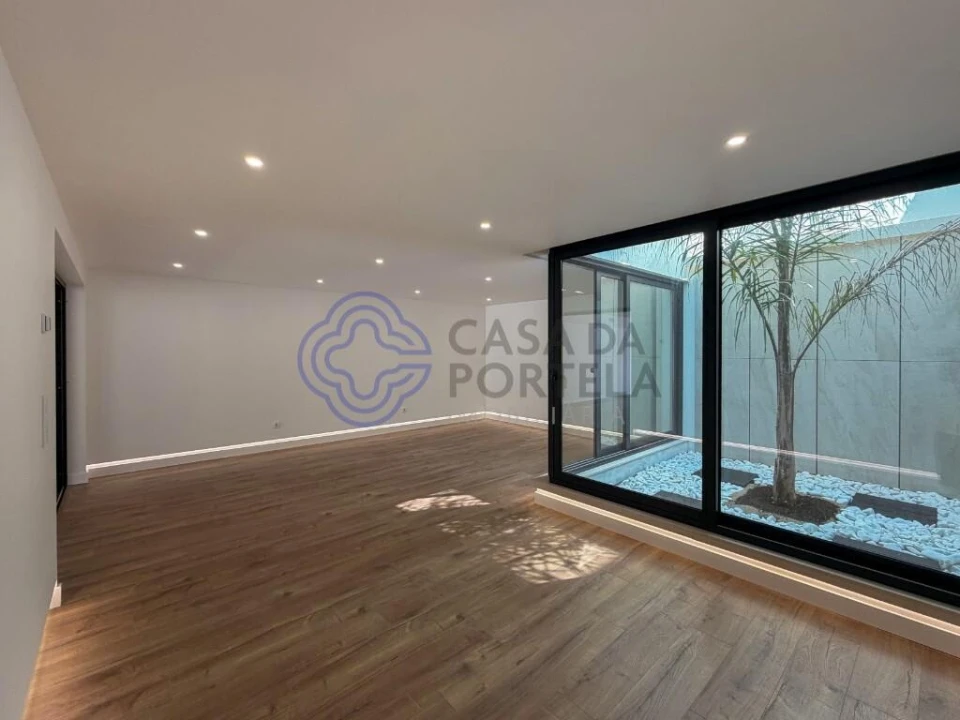 Moradia T3 para Venda em Montenegro Foto 49