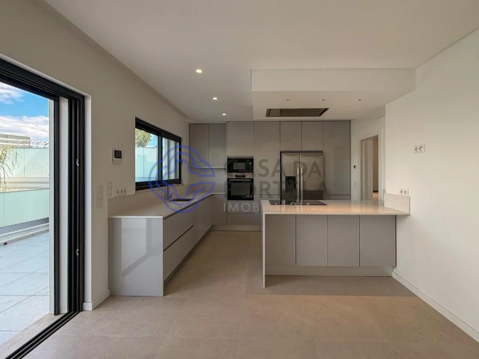 Moradia T3 para Venda em Montenegro Foto 9