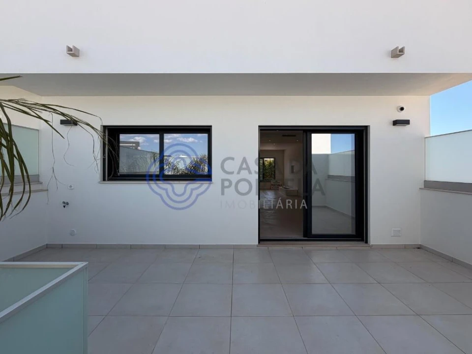 Moradia T3 para Venda em Montenegro Foto 15