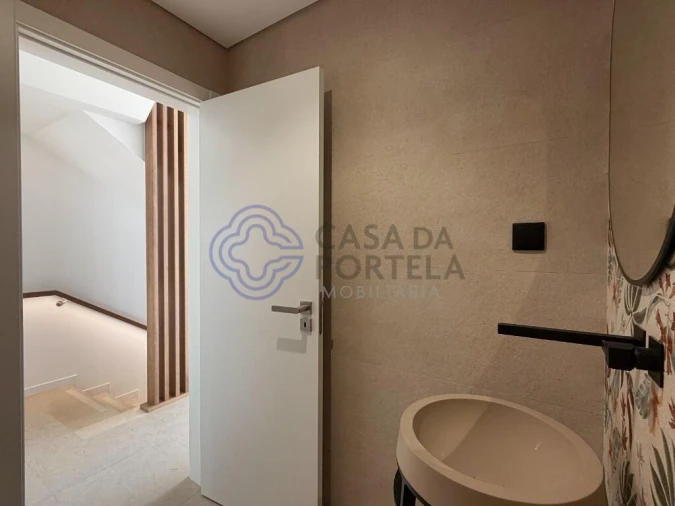 Moradia T3 para Venda em Montenegro Foto 19