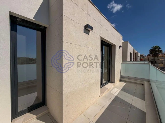 Moradia T3 para Venda em Montenegro Foto 36