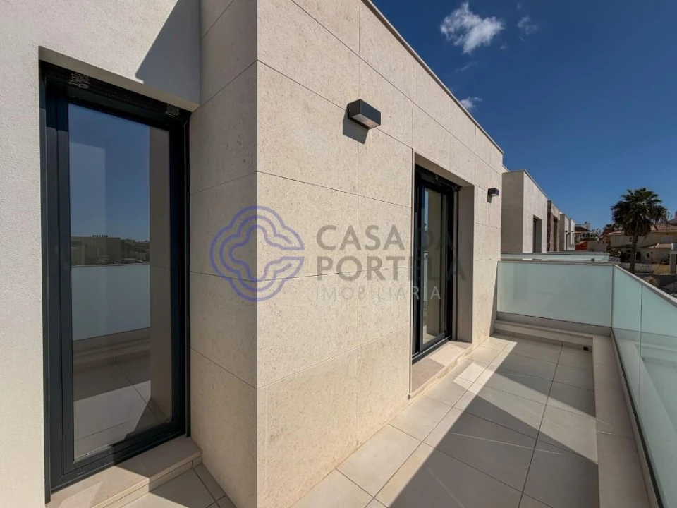 Moradia T3 para Venda em Montenegro Foto 36