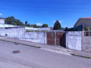 Terreno para Venda em Sandim, Olival, Lever e Crestuma