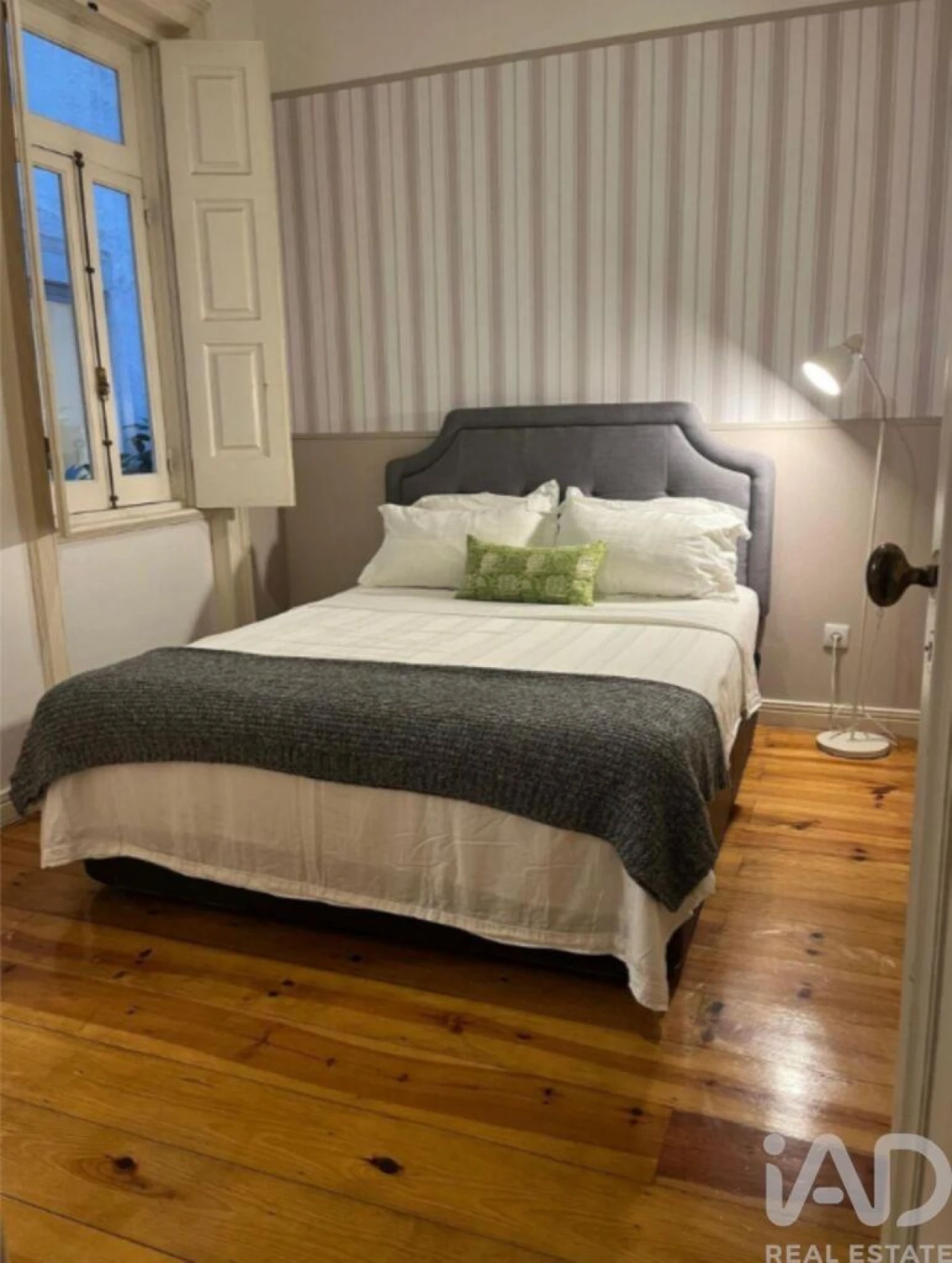 Apartamento T4 para Arrendamento em Avenidas Novas Foto 4