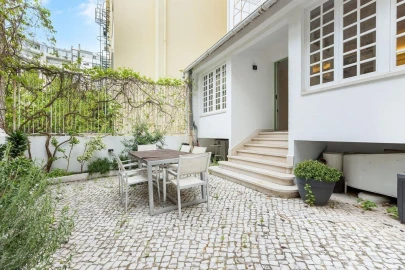 Apartamento T4 para Arrendamento em Avenidas Novas