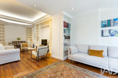 Apartamento T4 para Arrendamento em Avenidas Novas