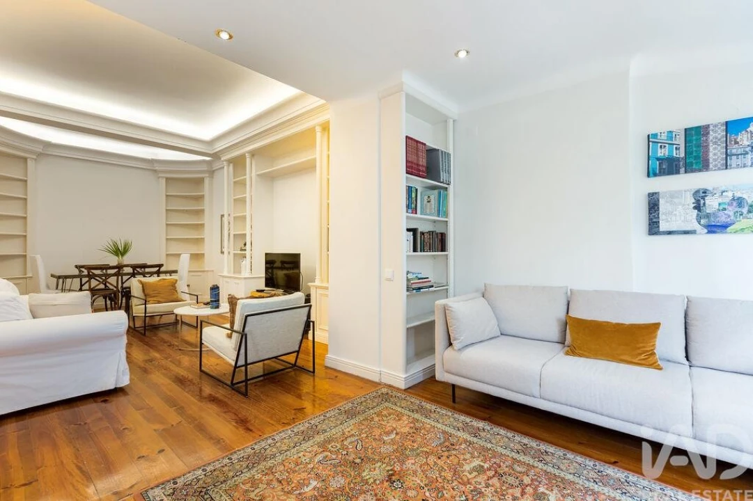 Apartamento T4 para Arrendamento em Avenidas Novas Foto 11