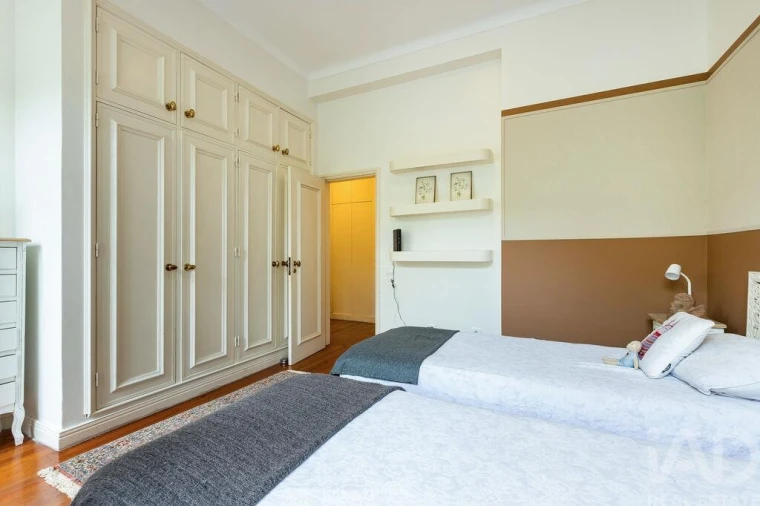 Apartamento T4 para Arrendamento em Avenidas Novas Foto 6