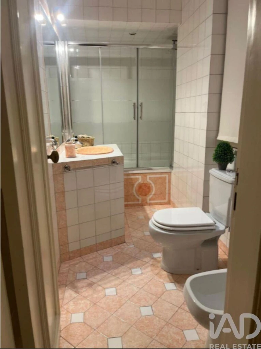 Apartamento T4 para Arrendamento em Avenidas Novas Foto 6