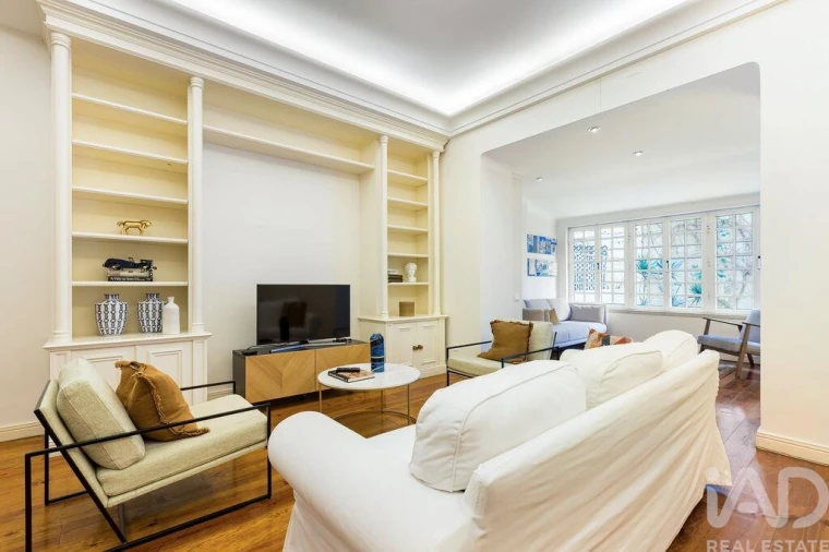 Apartamento T4 para Arrendamento em Avenidas Novas Foto 13