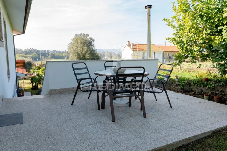 Moradia T4 para Venda em Adaufe Foto 8