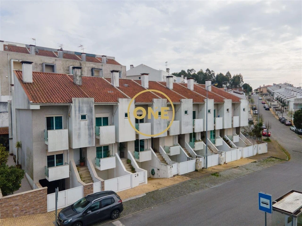 Moradia T3 para Venda em Gondifelos, Cavalões e Outiz Foto 1