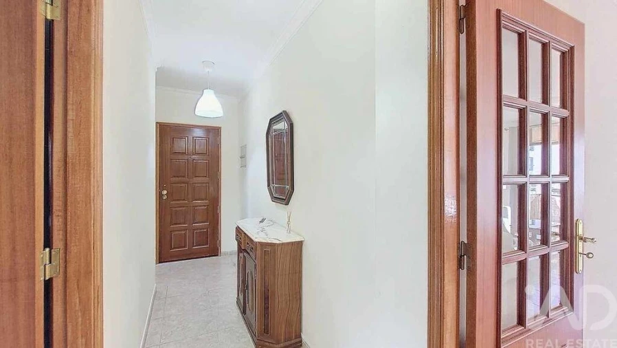 Apartamento T3 para Venda em Boliqueime Foto 17