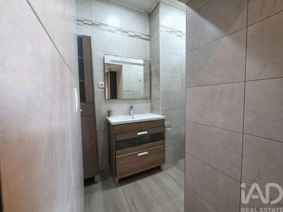 Apartamento para Venda em Vilar de Andorinho Foto 6