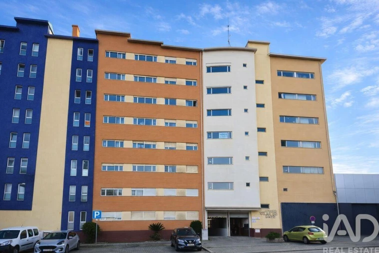 Apartamento para Venda em Vilar de Andorinho Foto 17