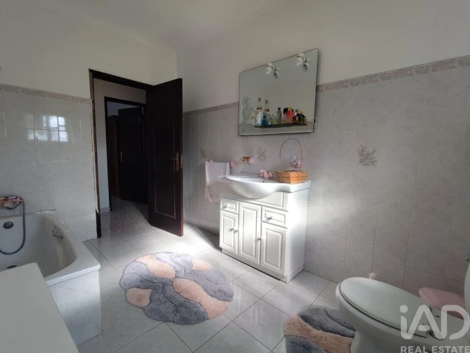 Moradia T4 para Venda em Lamas e Cercal Foto 21