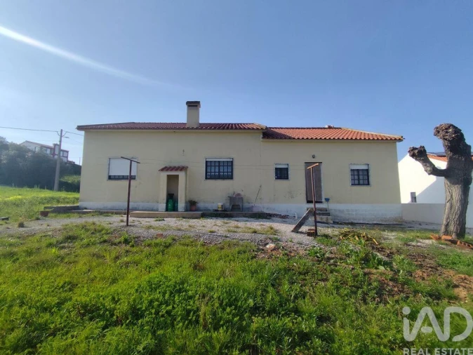 Moradia T4 para Venda em Lamas e Cercal Foto 3