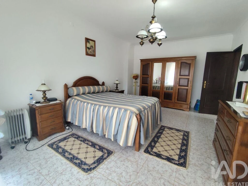 Moradia T4 para Venda em Lamas e Cercal Foto 22