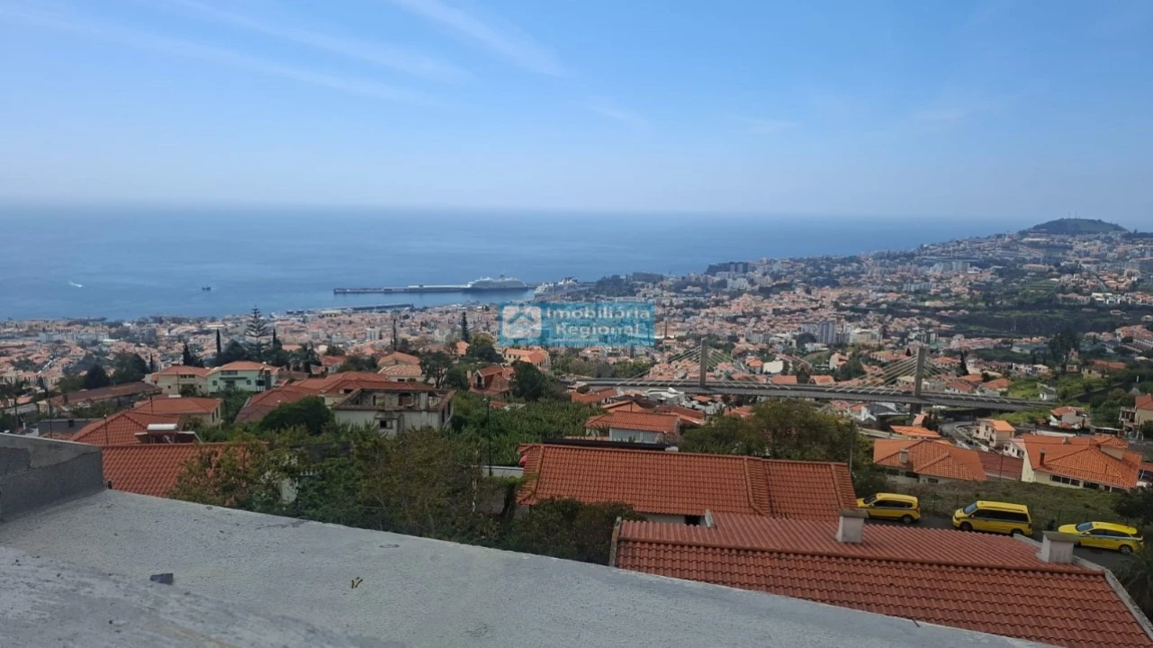 Moradia T3 para Venda em São Roque Foto 23