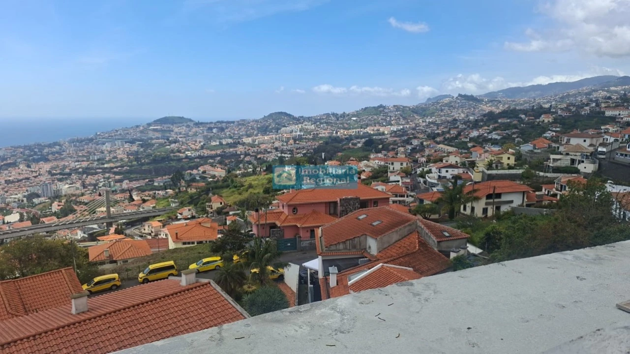 Moradia T3 para Venda em São Roque Foto 24