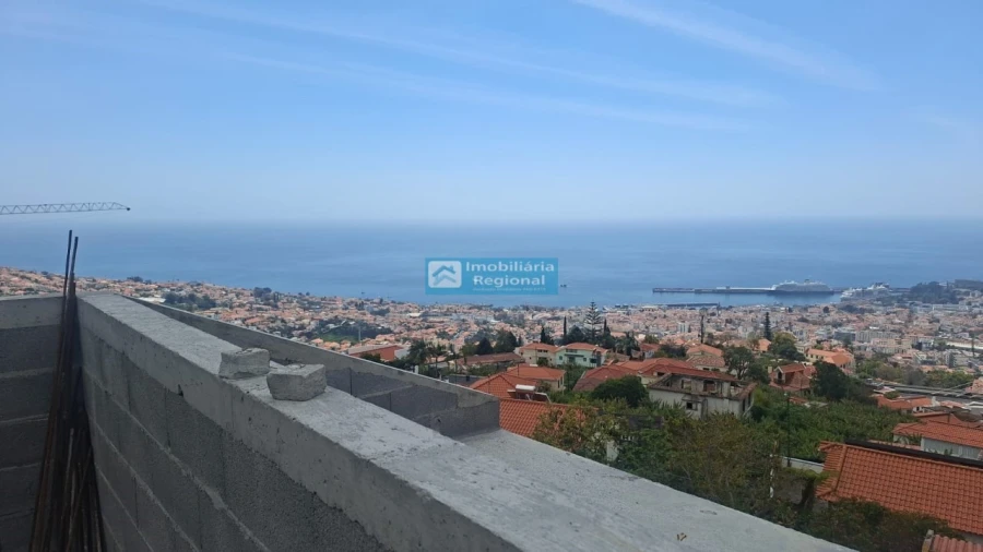 Moradia T3 para Venda em São Roque Foto 25