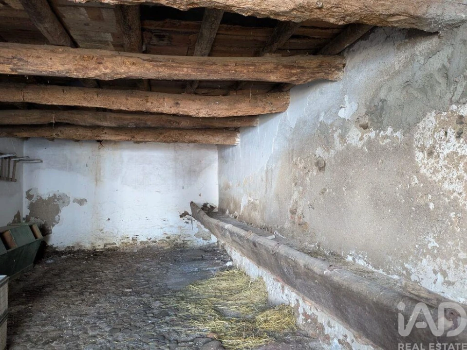 Moradia T7 para Venda em Veiros Foto 30