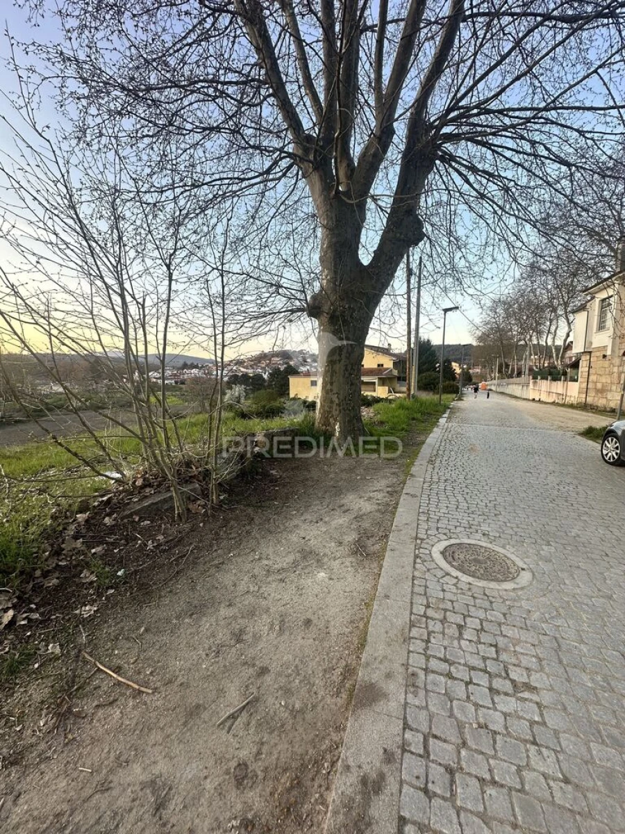 Terreno para Venda em Planalto de Monforte (Oucidres e Bobadela) Foto 4