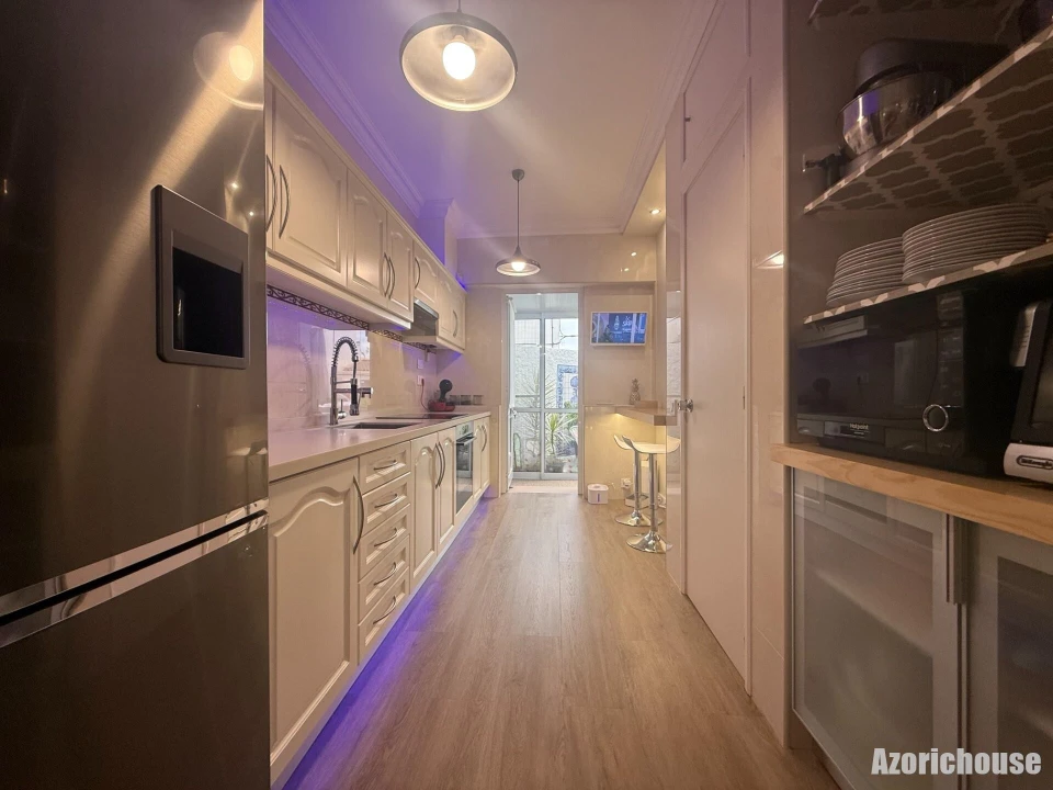 Moradia T4 para Venda em Ponta Delgada (São Pedro) Foto 8