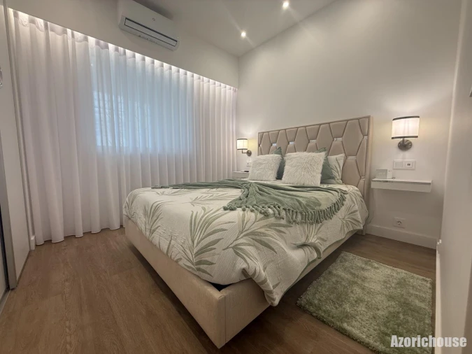 Moradia T4 para Venda em Ponta Delgada (São Pedro) Foto 6