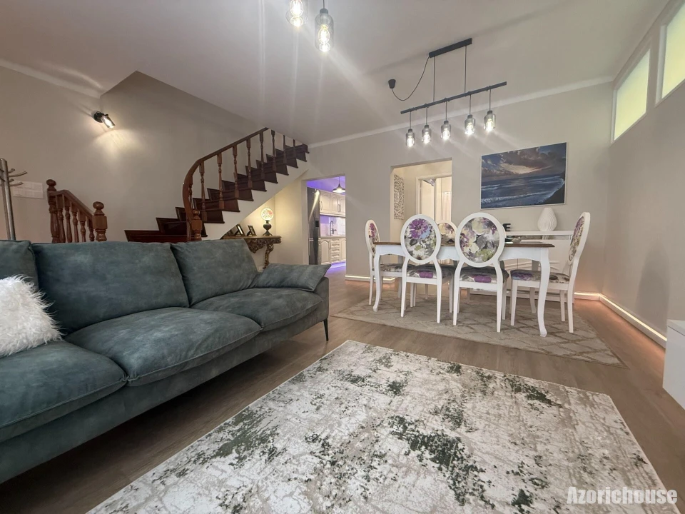 Moradia T4 para Venda em Ponta Delgada (São Pedro) Foto 2