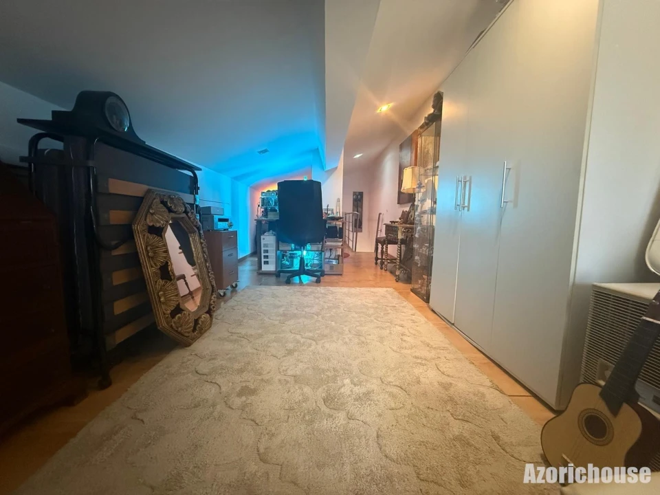 Moradia T4 para Venda em Ponta Delgada (São Pedro) Foto 18