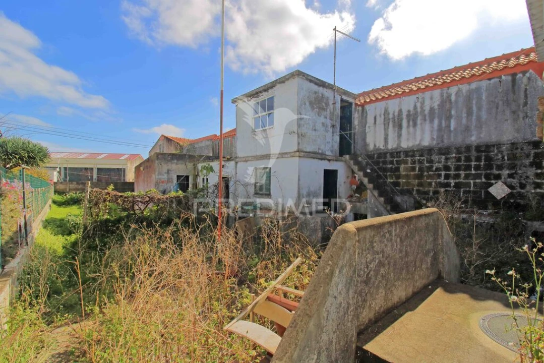 Moradia T2 para Venda em Praia da Vitoria (Santa Cruz) Foto 15