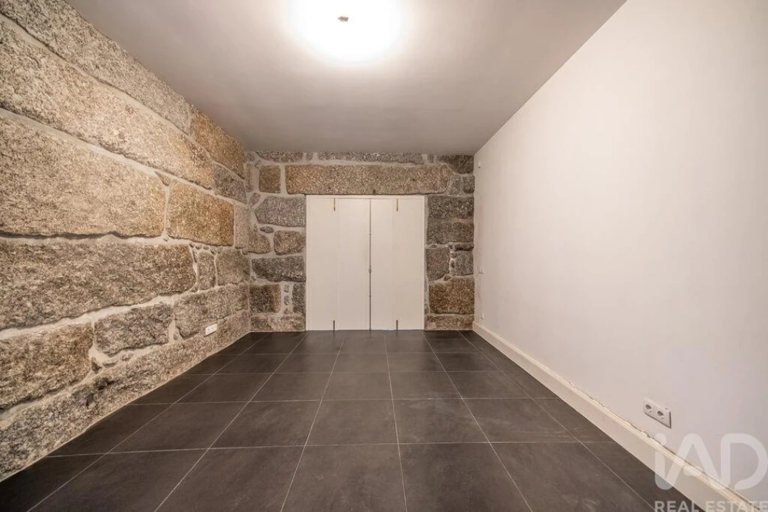 Moradia T4 para Venda em Oliveira, São Paio e São Sebastião Foto 27