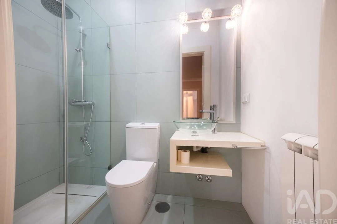 Moradia T4 para Venda em Oliveira, São Paio e São Sebastião Foto 5