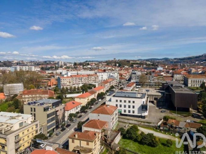 Moradia T4 para Venda em Oliveira, São Paio e São Sebastião Foto 30