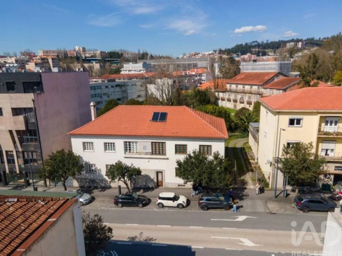 Moradia T4 para Venda em Oliveira, São Paio e São Sebastião Foto 29