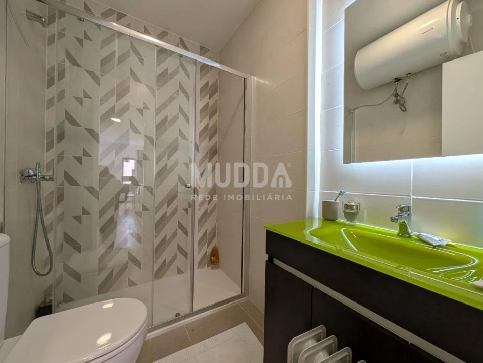 Apartamento para Venda em Sé, Santa Maria e Meixedo Foto 3