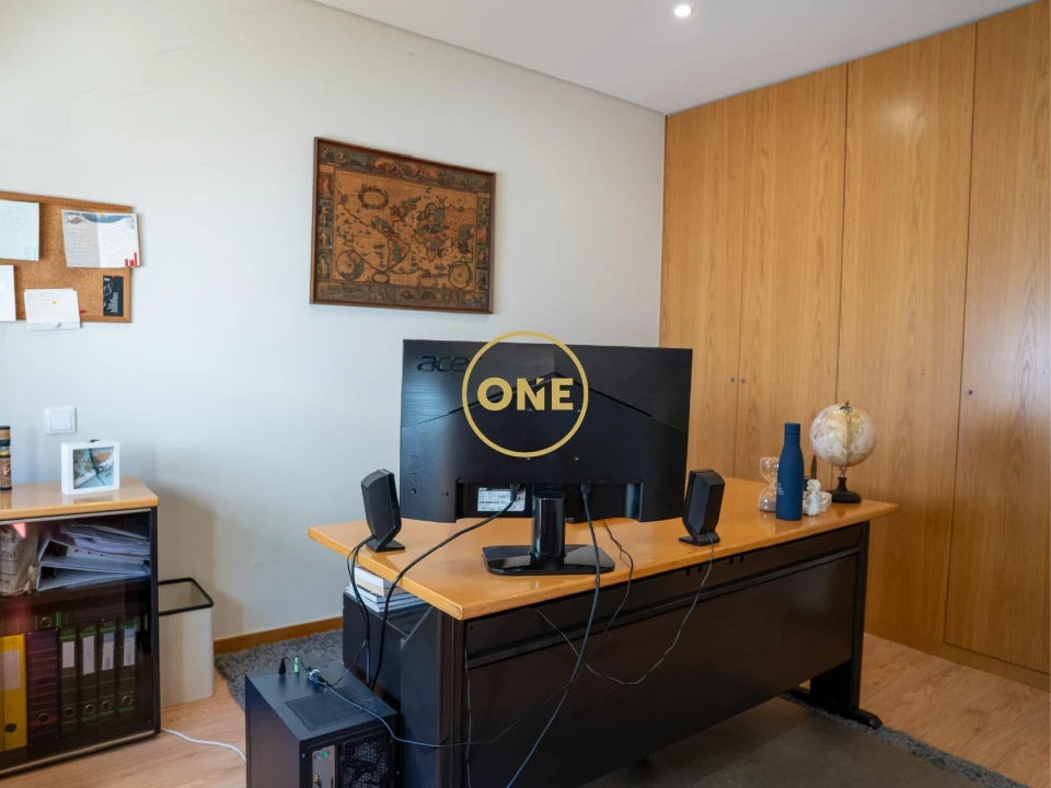 Moradia T3 para Venda em Carreira e Fonte Coberta Foto 8