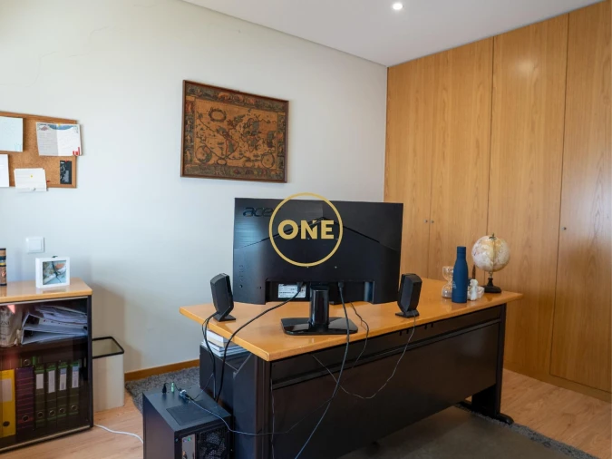 Moradia T3 para Venda em Carreira e Fonte Coberta Foto 8