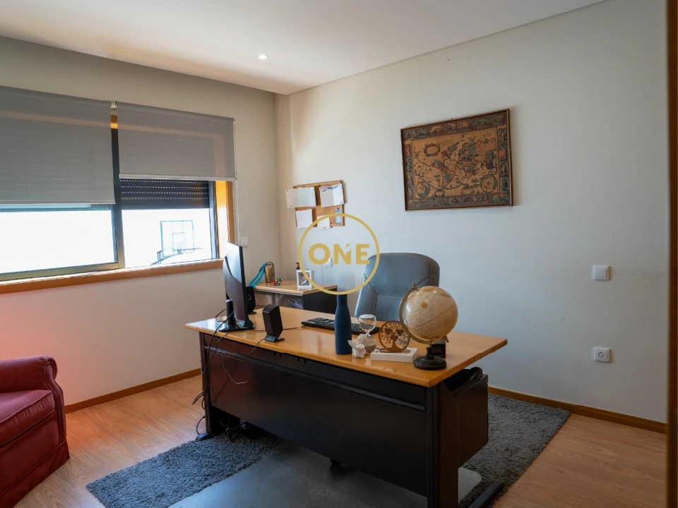 Moradia T3 para Venda em Carreira e Fonte Coberta Foto 7