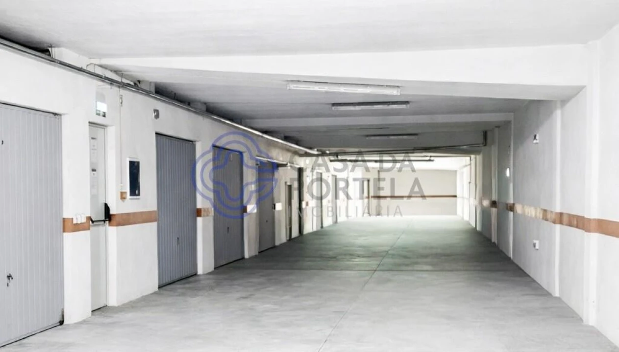 Garagem para Venda em Póvoa de Varzim, Beiriz e Argivai Foto 2