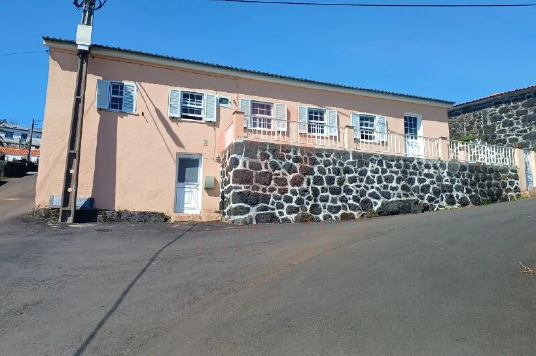 Moradia T3 para Venda em Velas (São Jorge) Foto 2