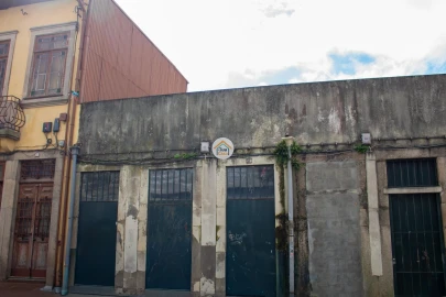 Armazém para Venda em Santa Marinha e São Pedro da Afurada