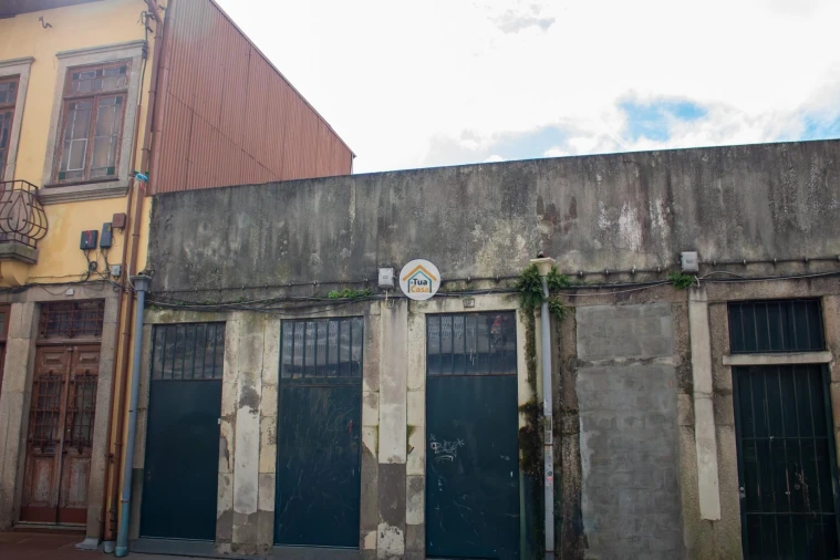 Armazém para Venda em Santa Marinha e São Pedro da Afurada Foto 4