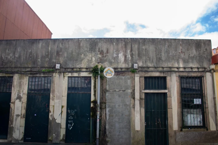 Armazém para Venda em Santa Marinha e São Pedro da Afurada Foto 3