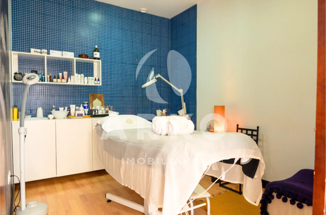 Loja para Venda em Santo Tirso, Couto (Santa Cristina e São Miguel) e Burgães Foto 7