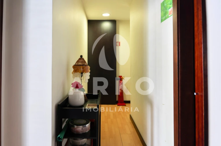 Loja para Venda em Santo Tirso, Couto (Santa Cristina e São Miguel) e Burgães Foto 20