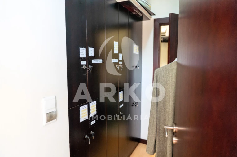 Loja para Venda em Santo Tirso, Couto (Santa Cristina e São Miguel) e Burgães Foto 34