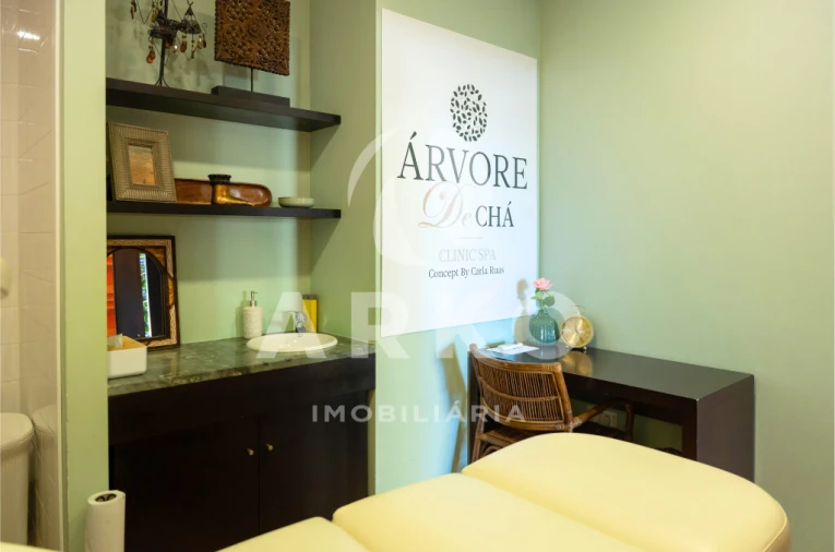 Loja para Venda em Santo Tirso, Couto (Santa Cristina e São Miguel) e Burgães Foto 23